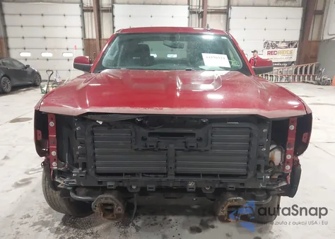 2018 Chevrolet Silverado 1500 2Lt из США, поврежденный, VIN 3GCUKREC5JG509324